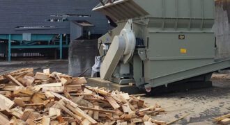 Scanhugger-wood-shredder-system-ready-shred-wood-waste